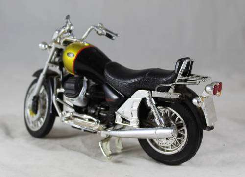 New Ray - bike - Moto Guzzi California EV