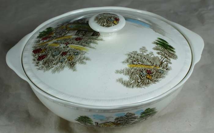 Alfred Meakin - John Peel cottage - tureen