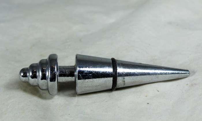 Silverplated bottle stopper
