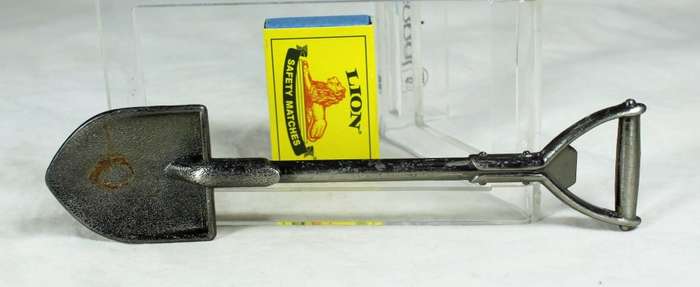 Bottle openers - spade