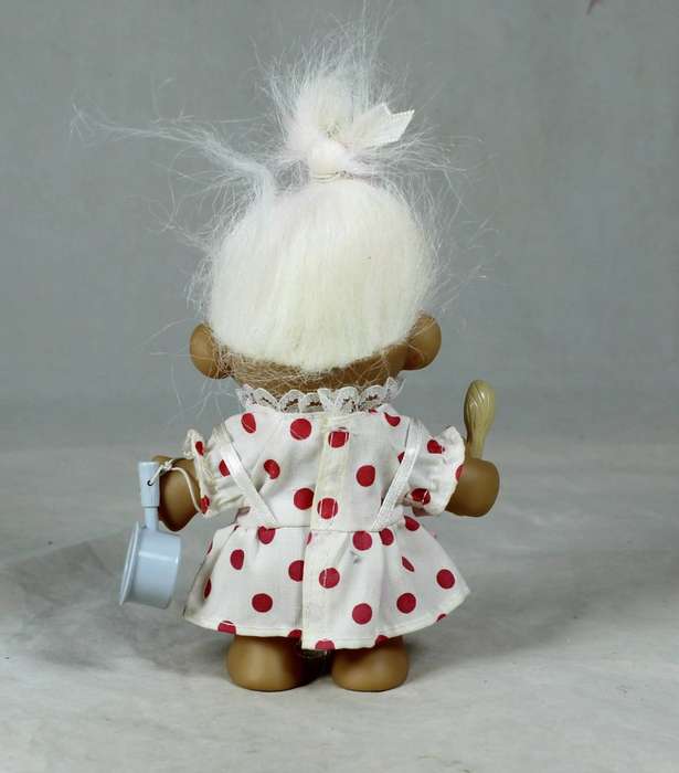 Russ troll doll - short order cook