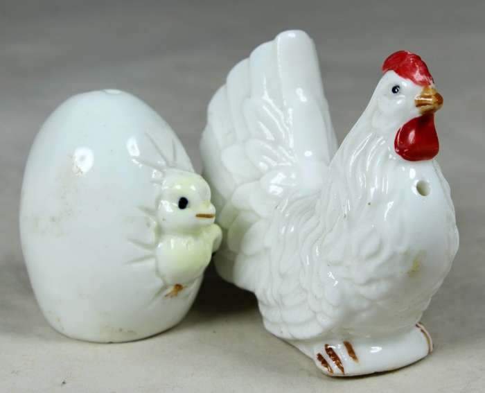 Chicken and egg salt & pepper set