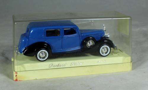 Solido age D` or Packard sedan