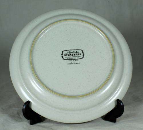 Noritake stoneware (1974-1985) - desert flowers breakfast plate