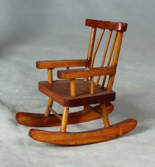 VINTAGE DOLL HOUSE WOODEN ROCKING CHAIR - BID NOW!!
