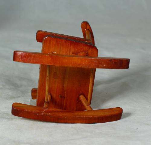 VINTAGE DOLL HOUSE WOODEN ROCKING CHAIR - BID NOW!!