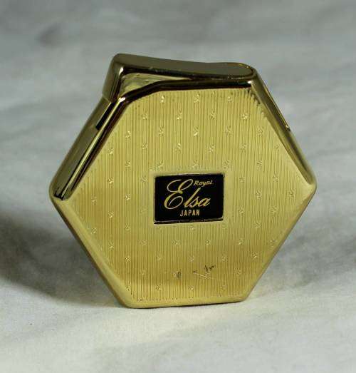 Royal Elsa Cameo Lighter with Victorian soldier