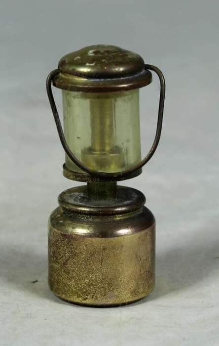Miniature handcrafted brass temptations gas light