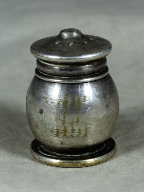 Miniature EPNS gem metal salt shaker