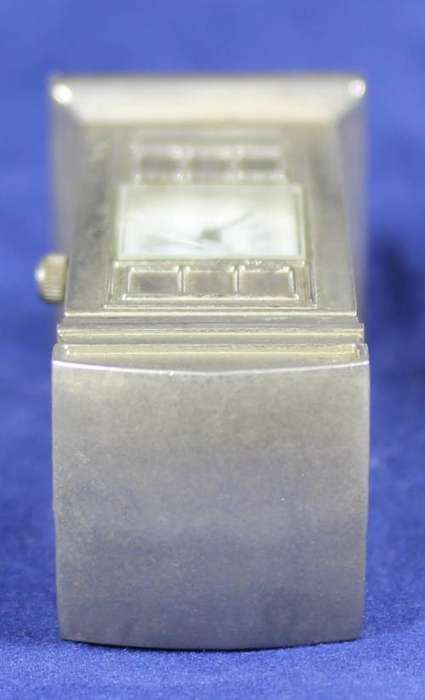 Hachette clock with booklet - British phone box