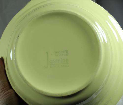 Woodsware Jasmine - casserole dish with lid