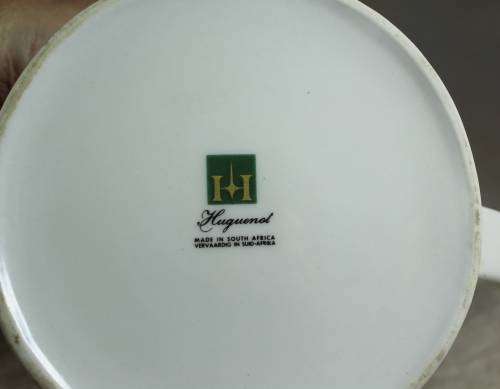 Huguenot coffee pot with lid