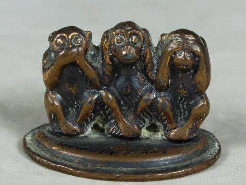 MINIATURE BRASS SEE NO EVIL, HEAR NO EVIL, SPEAK NO EVIL-BID NOW!!