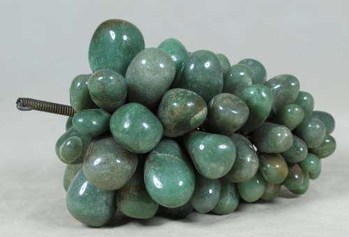 Precious Stone - Bunch of Grapes - Act fast and bid now!