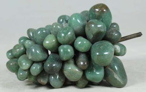 Precious Stone - Bunch of Grapes - Act fast and bid now!