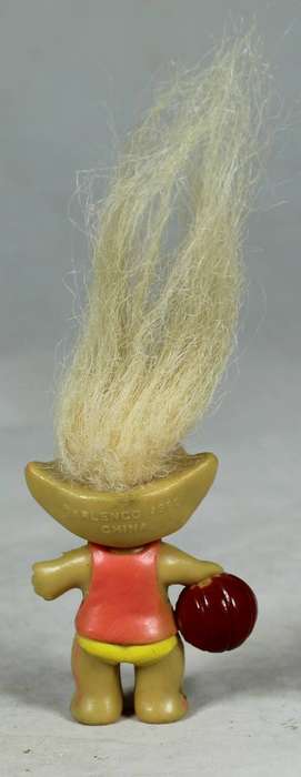 Miniature troll basketball player