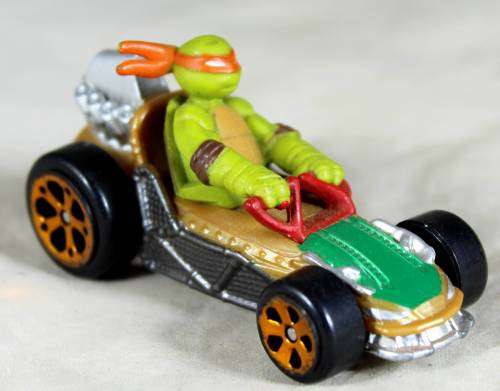 TMNT - T Machines - Mikey in patrol buggy 2014