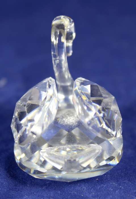 Swarovski crystal - swan