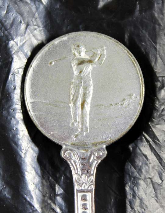 Souvenir spoon - Golfing coin