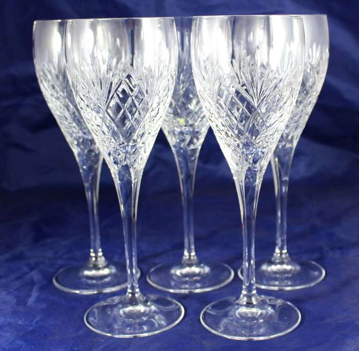 Set of 5 of Crystal Red Wine Glasses