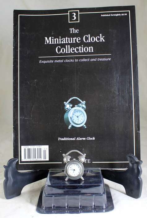 Hachette clock with booklet - #3 Traditional Alarm