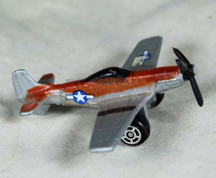 Tootsie Toy - P-51 Mustang