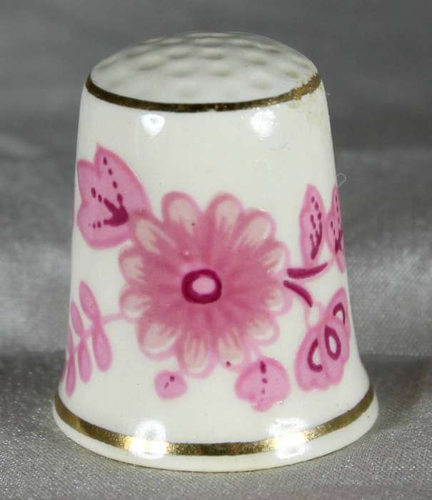 Thimble - Masons - pink flowers