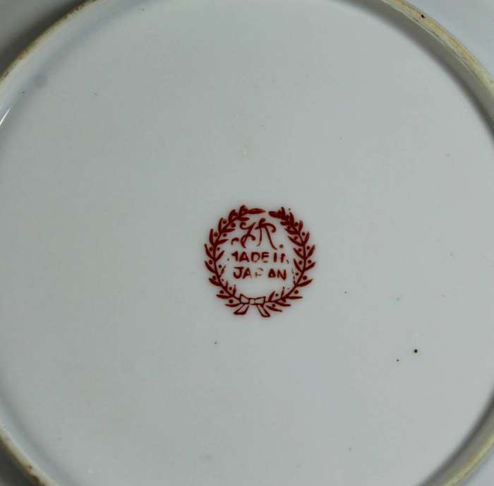 Pair of embossed Japanese display plates