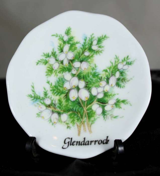 Fine bone china - Made for Thistle Scotland - Display plate - Glendarroch