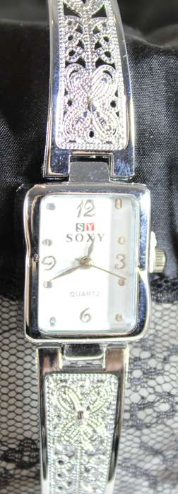 Soxy - silver face - silver strap