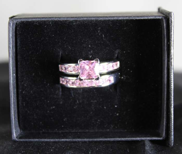 Costume jewellery - wedding ring set - pink diamante