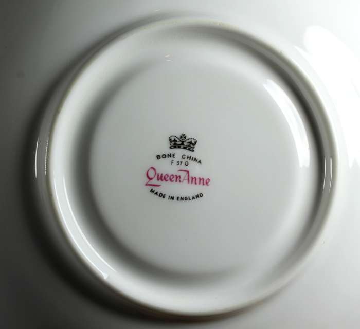 Queen Anne - Vintage Bone China - Saucer