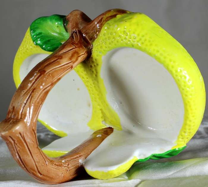 Pair of salt & pepper duck shakers - split lemons on stand