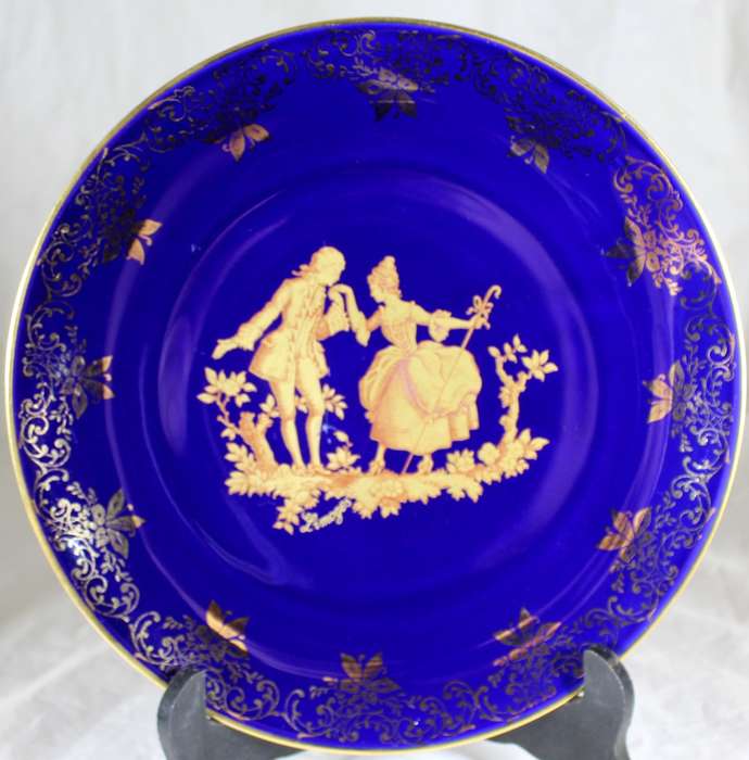 Limoges large display plate - Victorian couple