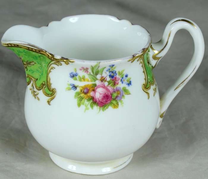 Shelley - Du Barry green - creamer