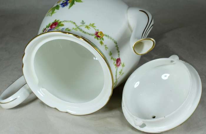 Shelley - Du Barry green - kettle