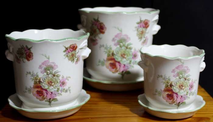 Set of three Royal Winton planters
