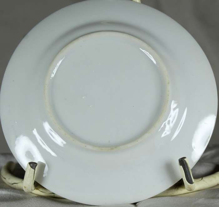 Small blue willow plate