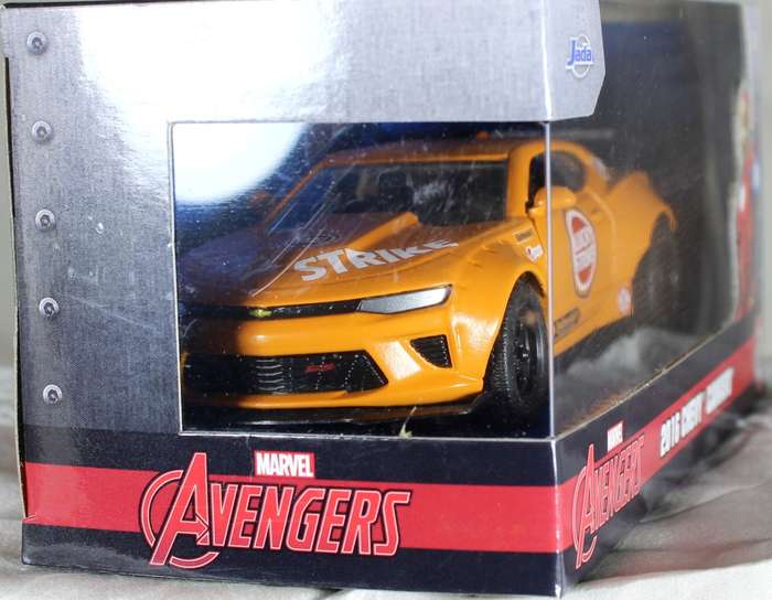 Jada - Marvel Avengers - 2016 Chevrolet Camaro - Lucky Strike