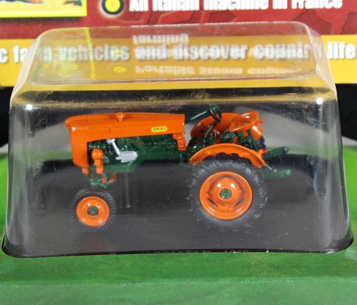 Collectible tractor & info sheet - Someca Som 20D