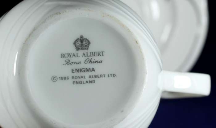 Royal Albert - Enigma duo