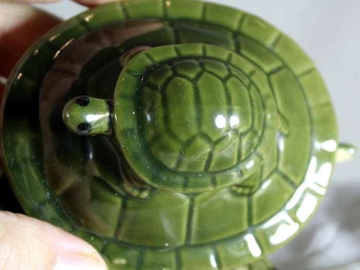Ceramic tortoise & baby - moving legs and head