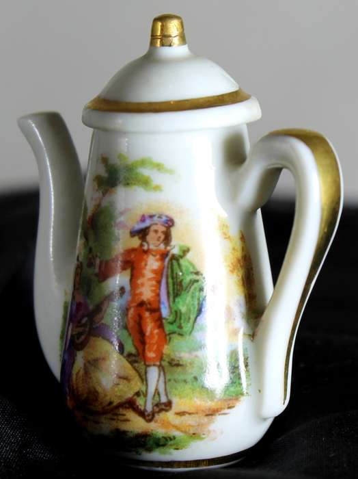 Limoge coffee kettle with Victorian scene