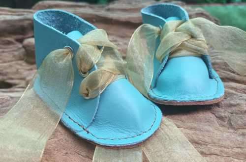Leather new born baby shoes