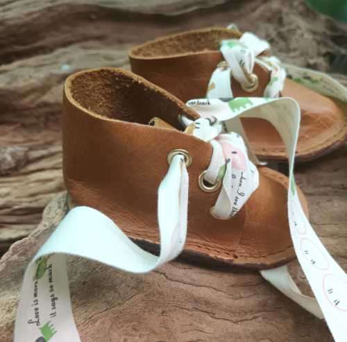 Leather new born baby shoes
