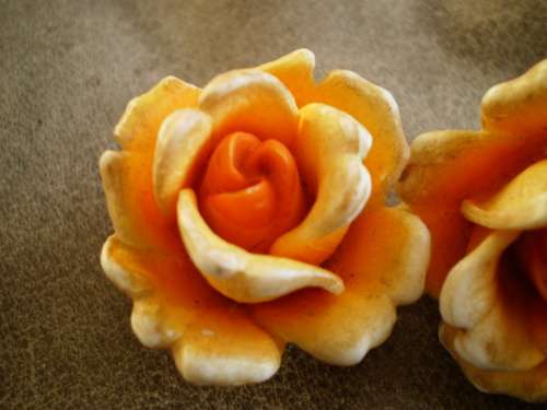 1950s Vintage Flower Costume Jewelry Clip Earrings 2cm diameter