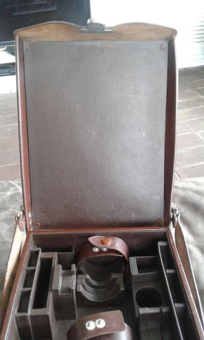 Leather Case Leica Leitz Camera And Accessories Very Good Condition