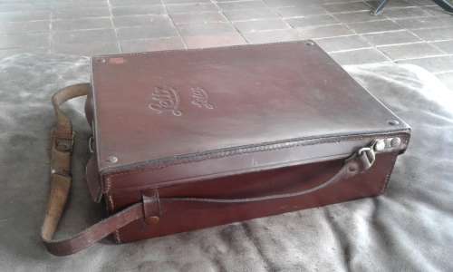 Leather Case Leica Leitz Camera And Accessories Very Good Condition