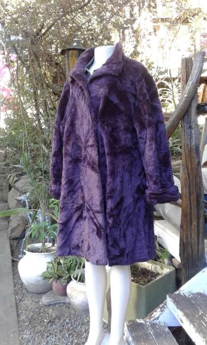 Vintage Elegant Deep Purple Plum Faux Fur Coat Size 40 Excellent Condition ( will fit 14 to 16)