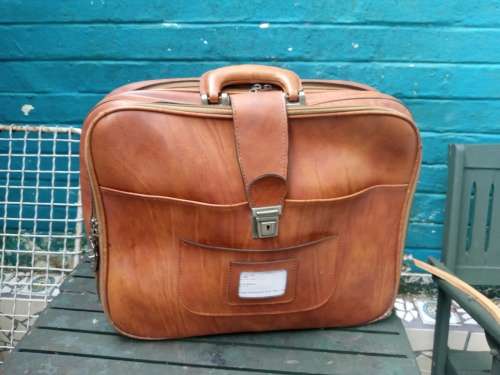 Fantastic Vintage Brown Vinyl SAL/SAA Pilot`s Cabin Luggage Bag